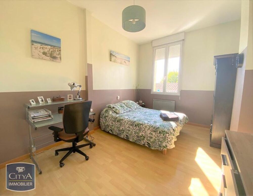 location Appartement - 3 pièce(s) - 81 m² Saint-Médard-de-Guizières (33230)