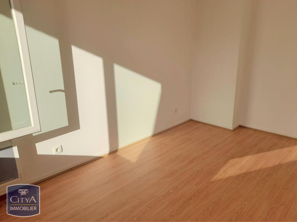 location Appartement - 2 pièce(s) - 54 m² Saint-Quentin (02100)