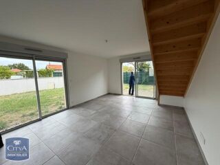  Maison à louer 4 pièces 87 m²