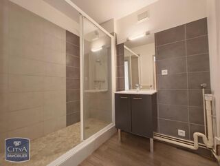  Appartement à louer 2 pièces 57 m²