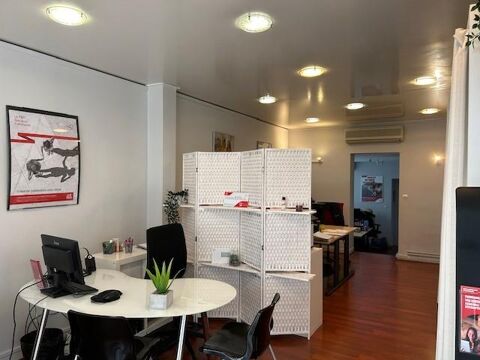   Location / Local Commercial - 85 m² 
