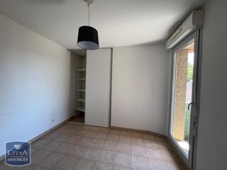  Appartement à louer 3 pièces 65 m²
