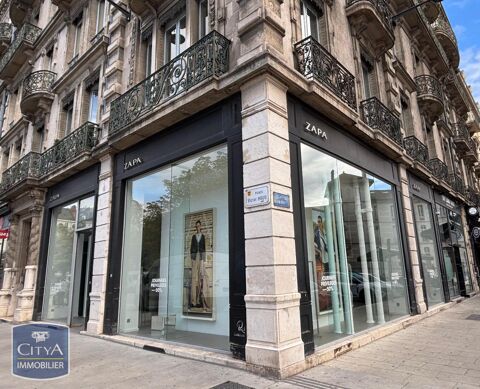 A LOUER - Local commercial situ&eacute; 11bis Place Victor H... 3743 38000 Grenoble