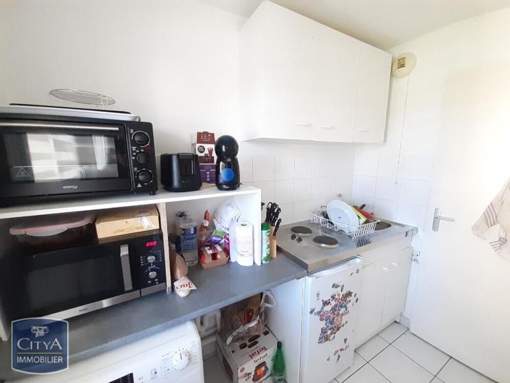 À LOUER : Appartement T2 à Dieppe, situé au premier étag....