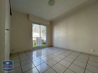  Appartement à louer 5 pièces 124 m²