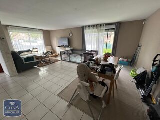  Maison à louer 4 pièces 105 m²