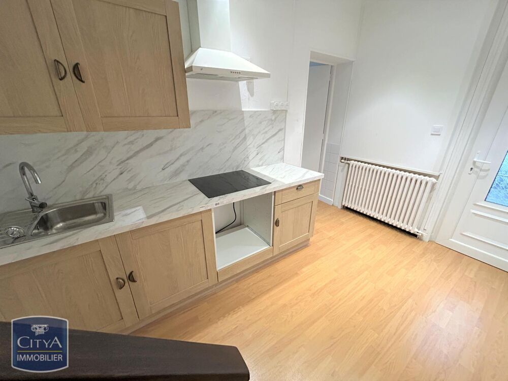 À LOUER : Maison T2bis sur 3 niveaux idéalement placée r....