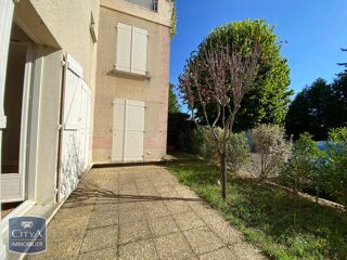  Appartement à louer 4 pièces 85 m²
