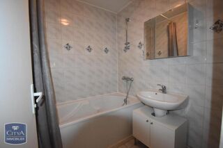  Appartement à louer 4 pièces 73 m²