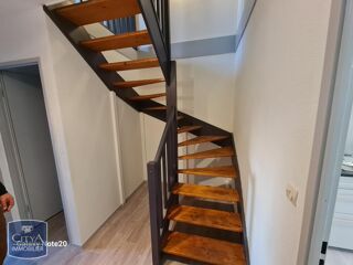  Appartement à louer 4 pièces 91 m²