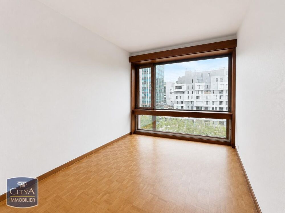 location Appartement - 3 pièce(s) - 72 m² Paris 14
