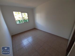  Appartement à louer 3 pièces 64 m²