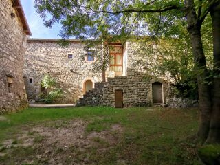  Maison  vendre 7 pices 211 m