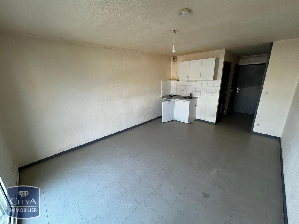 À LOUER : Appartement T1 situé à Cholet, dans le secteur....
