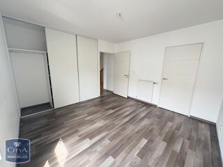  Appartement à louer 3 pièces 68 m²