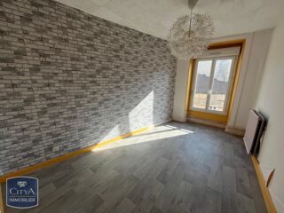  Appartement à louer 3 pièces 96 m²