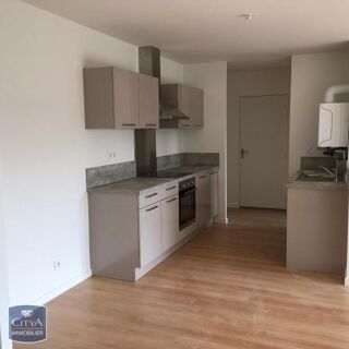  Appartement à louer 3 pièces 64 m²