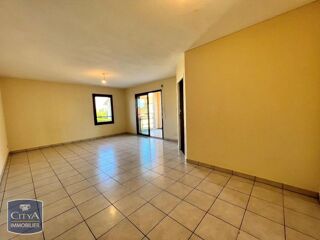  Appartement à louer 4 pièces 86 m²