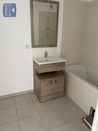  Appartement à louer 3 pièces 58 m²