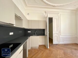  Appartement à louer 2 pièces 55 m²