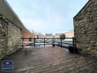  Appartement à louer 3 pièces 81 m²