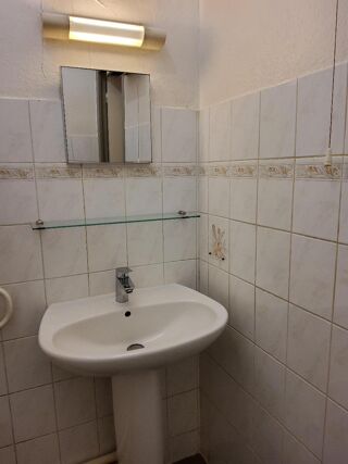  Appartement à louer 2 pièces 61 m²