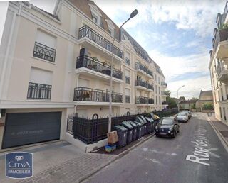  Parking / Garage à louer 