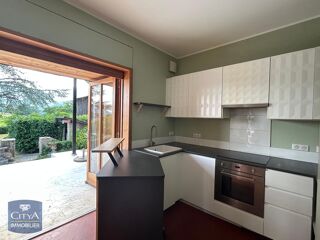 Appartement à louer 4 pièces 137 m²