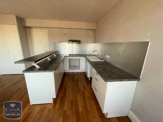  Appartement à louer 4 pièces 76 m²