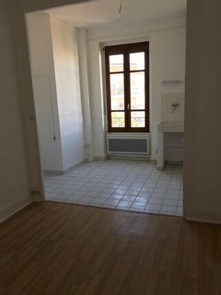  Appartement à louer 1 pièce 32 m²