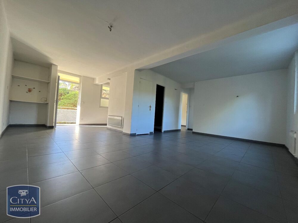 location Appartement - 3 pièce(s) - 63 m² Nîmes (30000)
