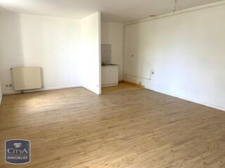 location Appartement - 3 pièce(s) - 105 m² La Fère (02800)