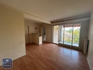  Appartement à louer 2 pièces 42 m²