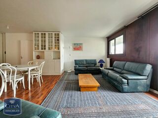 Appartement à louer 4 pièces 98 m²