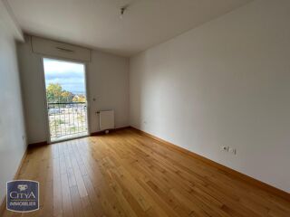  Appartement à louer 2 pièces 60 m²