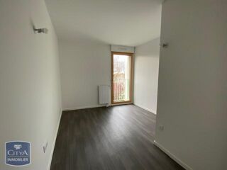  Appartement à louer 3 pièces 60 m²