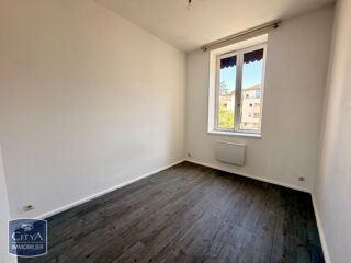  Appartement à louer 3 pièces 45 m²
