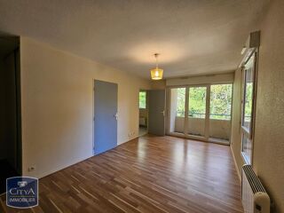  Appartement � louer 1 pi�ce 27 m�