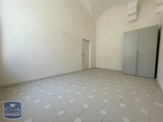  Appartement à louer 3 pièces 65 m²