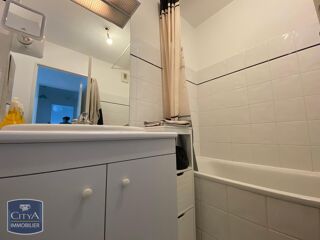  Appartement à louer 3 pièces 64 m²