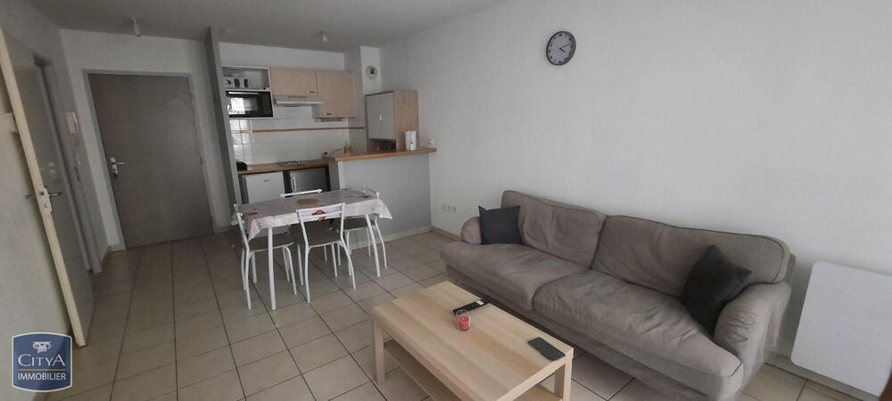 À LOUER en octobre : En résidence, appartement T2 situé ....
