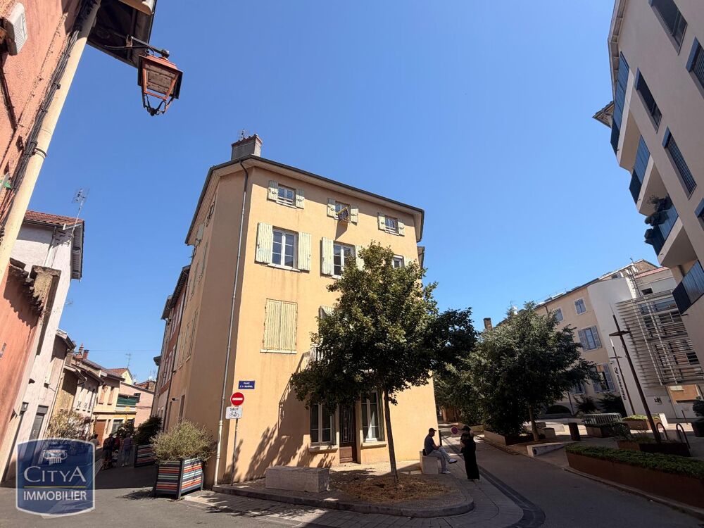 ** A LOUER - APPARTEMENT T3 AVEC CLIMATISATION - NEUVILL....