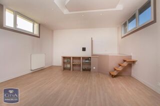  Appartement à louer 5 pièces 193 m² Roanne