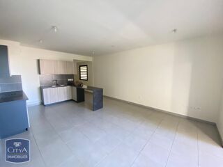  Appartement à louer 4 pièces 88 m²