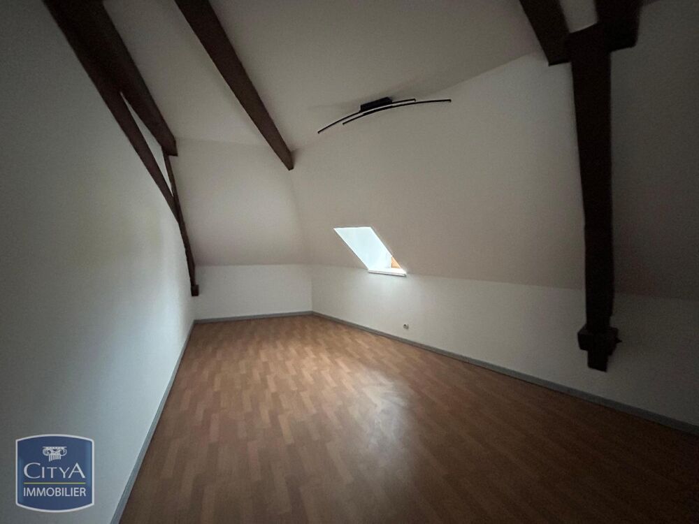 location Appartement - 5 pièce(s) - 123 m² Le Blanc (36300)
