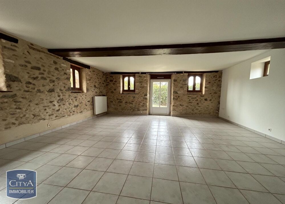 À LOUER : Maison de village T4 située à Argentré, dans l....
