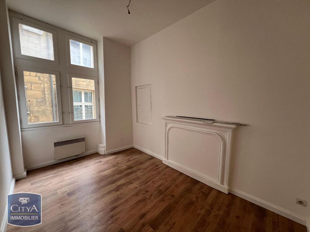 location Appartement - 3 pièce(s) - 67 m² Sarlat-la-Canéda (24200)