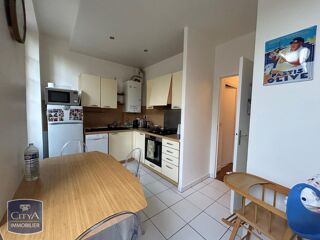  Appartement à louer 5 pièces 109 m²