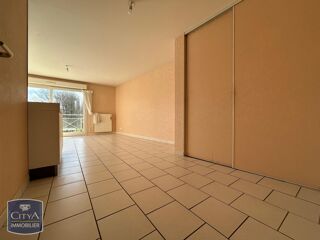  Appartement à louer 3 pièces 69 m²