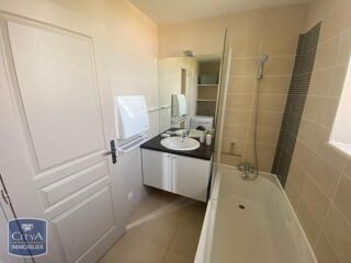  Appartement à louer 2 pièces 44 m²